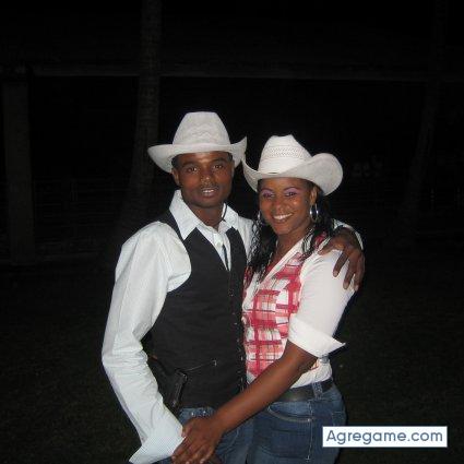 winy chica soltera en Santo Domingo