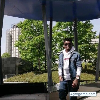 plotiplota chico soltero en Tres cantos