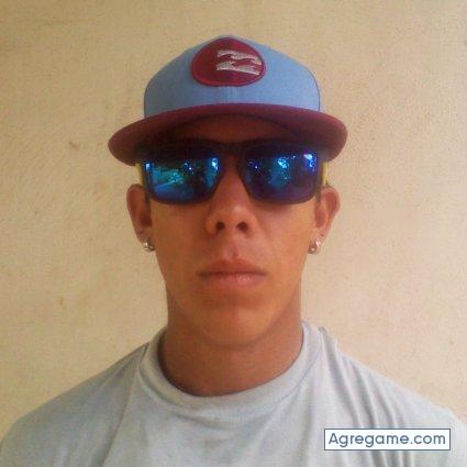 alimedina2 chico soltero en Güiria