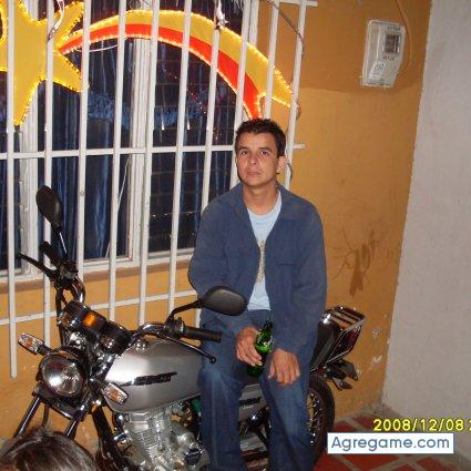 macdiel chico soltero en Medellín