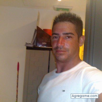 nenito chico soltero en Málaga