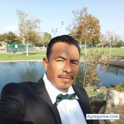 ronalcastaneda chico soltero en Maywood