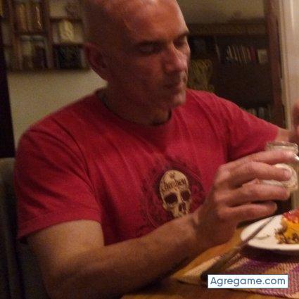 ajaxale chico soltero en Coronel Dorrego