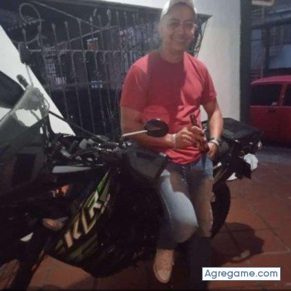 Humberto05 chico soltero en Ejido