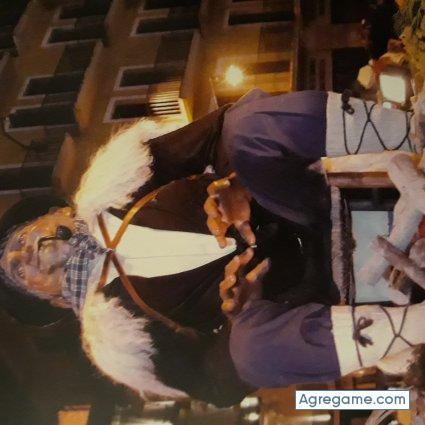 Gidari chico soltero en Pamplona