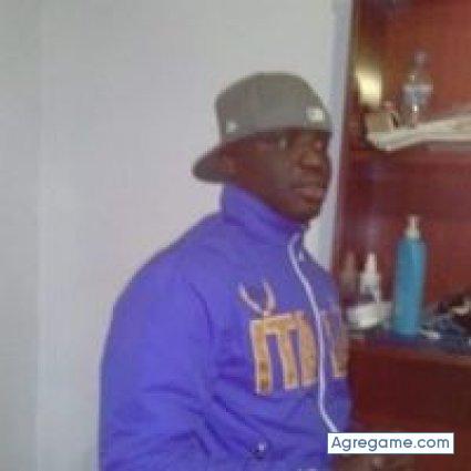 modoumbackegueye chico soltero en Zahara De Los Atunes