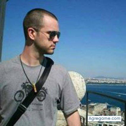 arielholz chico soltero en Carlos Tejedor