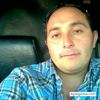 rvencito chico casado en San Carlos
