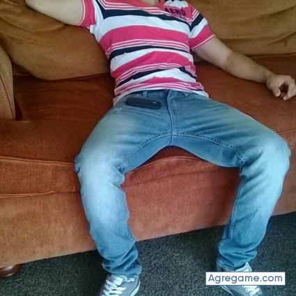 Geccelpineda chico soltero en 