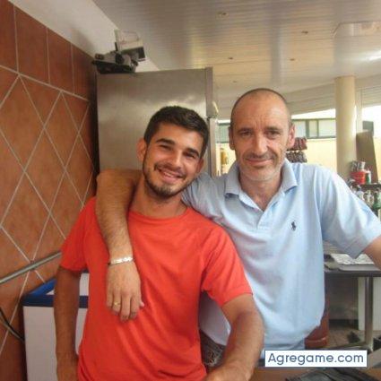 037073 chico soltero en Alhendin