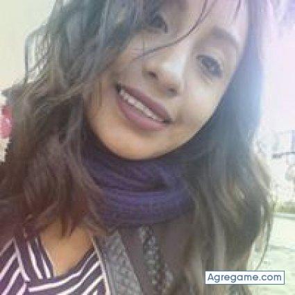 eve- chica soltera en Chicago Heights