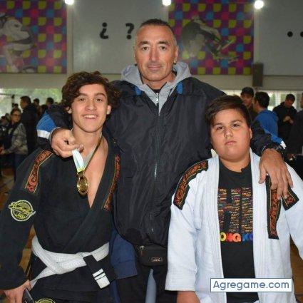 toobii chico soltero en Santa Clara De Olimar