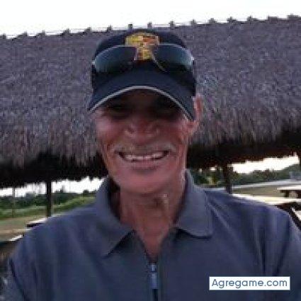 orlandocabrera6181 chico soltero en Cape Coral