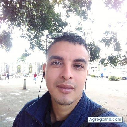 HalveySojo83 chico soltero en Pavas