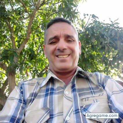 JulioCsar chico soltero en Colombia Las Tunas