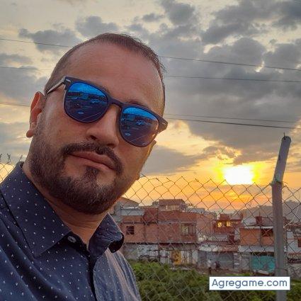 Jhenmaicol chico soltero en Dos Quebradas