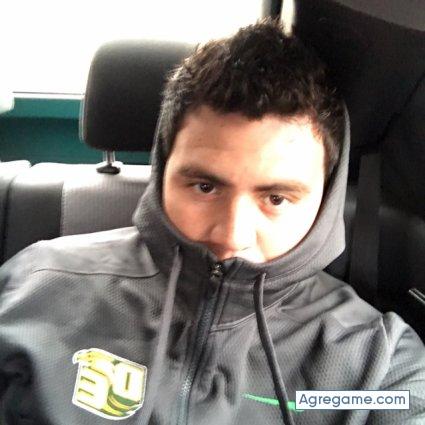 sergiojuarez08 chico soltero en Carbondale