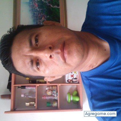 Rodrt chico soltero en Muisne