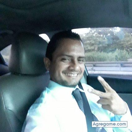 Tauroatenas chico soltero en Nuevo Arraiján