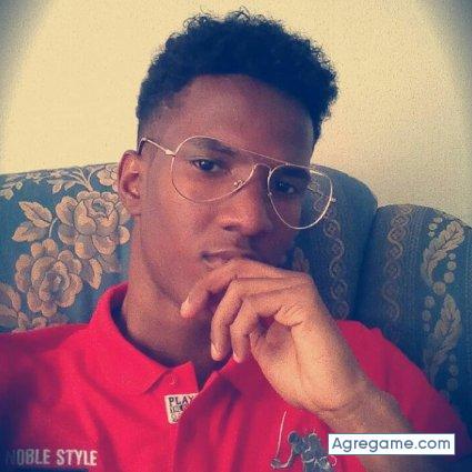 R8282 chico soltero en Ponteareas San Miguel