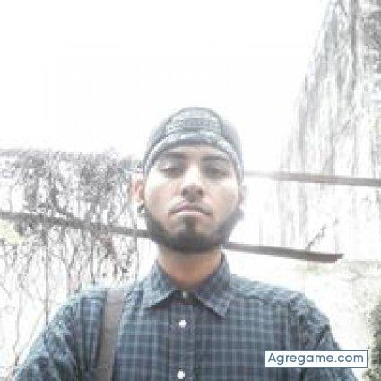 lineabaja chico soltero en Brockton