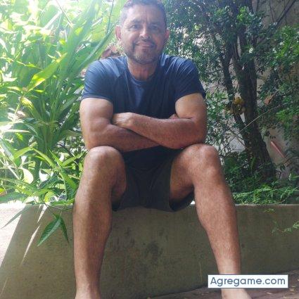 carlosvillarreal7932 chico separado en Santa Ana