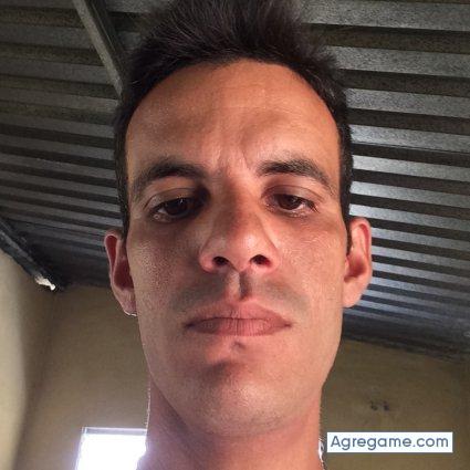 Nolbertorr chico soltero en Majagua