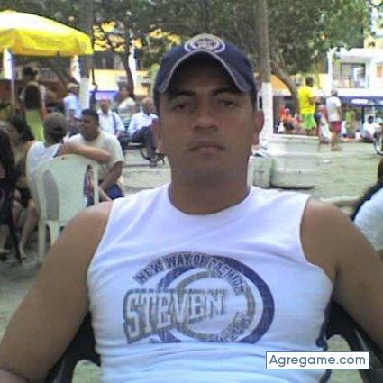 yormar chico soltero en Silvania