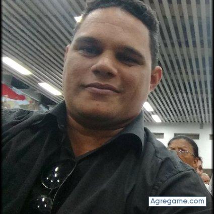 Bak2019 chico casado en Centro Habana