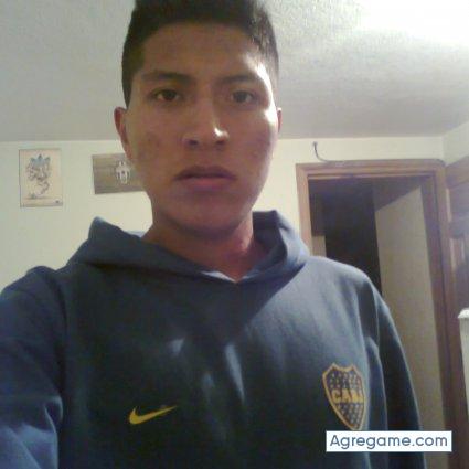XAVIERR chico soltero en Quito