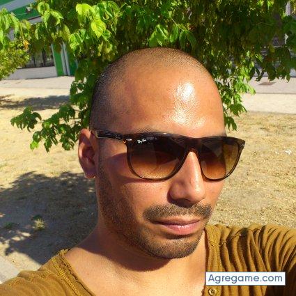 CONDORRMAN chico soltero en Madrid