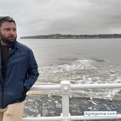 dielni chico soltero en Almassora