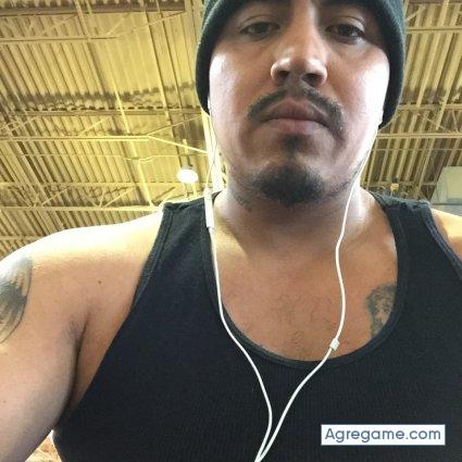 chavaRamirez chico soltero en Fresno