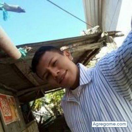 montufartovar chico soltero en Antigua Guatemala