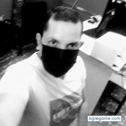 Angelobahi chico soltero en Centro Habana