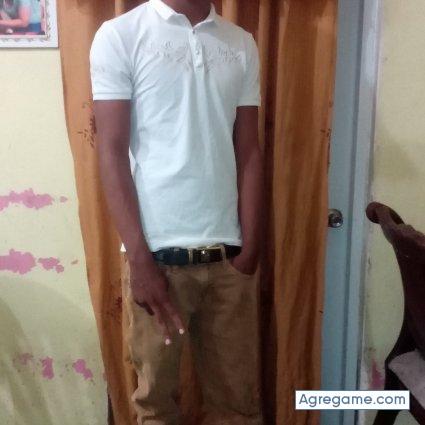 Alexanderpaulimo chico soltero en Villa Mella