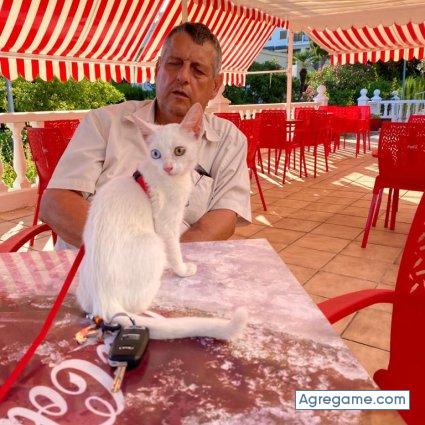 Sheik chico casado en Sabadell