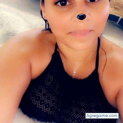 Yomarie chica soltera en Round Lake