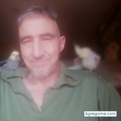 Charlibili chico soltero en Alcalá de henares