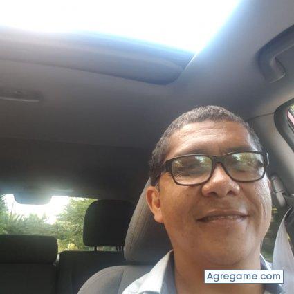 Frank400 chico separado en 