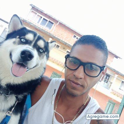 Apolojim chico soltero en Río Negro