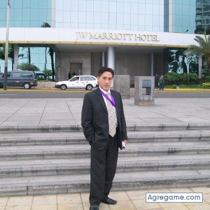 drez chico soltero en Pineda de mar