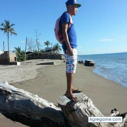 noelmondragon chico soltero en Martinsburg