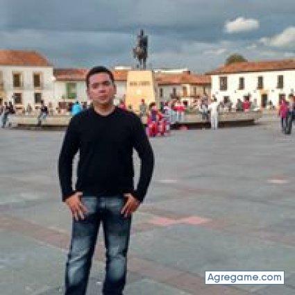 isidronino chico soltero en Linares