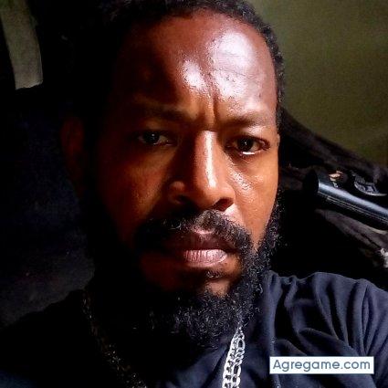 Gazena31 chico soltero en Puerto Viejo