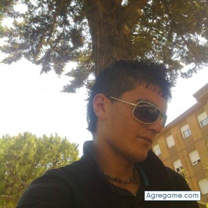 sufian chico casado en Tarragona