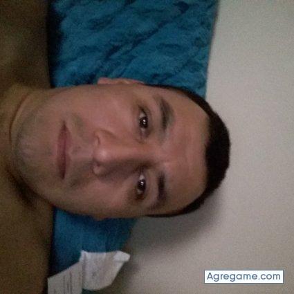 luistuntun chico soltero en West Babylon