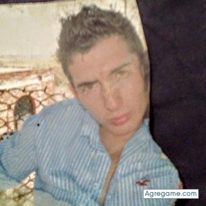 Peoplestrange chico soltero en Jamay