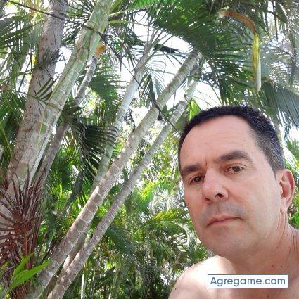 Wisol chico soltero en Cartago