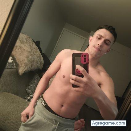 Mono123jaime chico soltero en Midvale